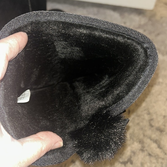 Winter Boots - Picture 3 of 3